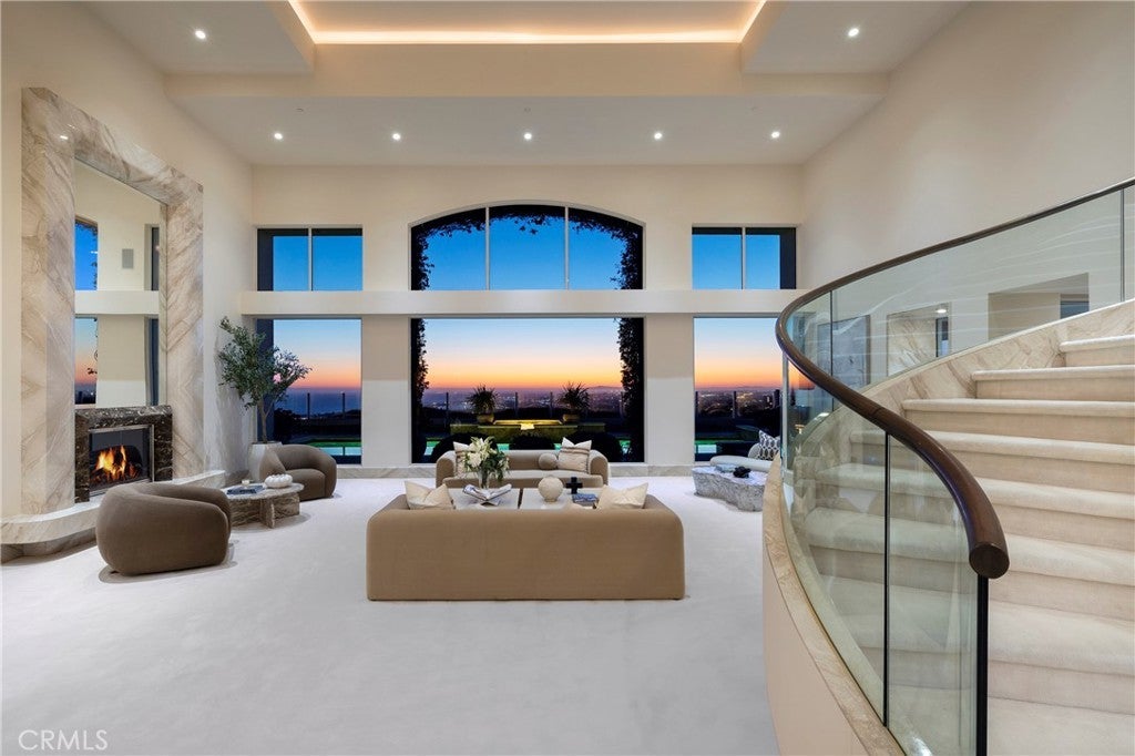 Photo of Listing #NP25093236