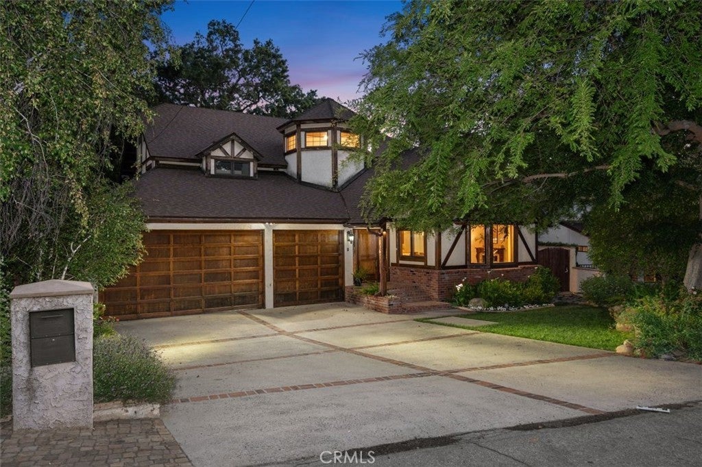 Photo of Listing #SR25103229