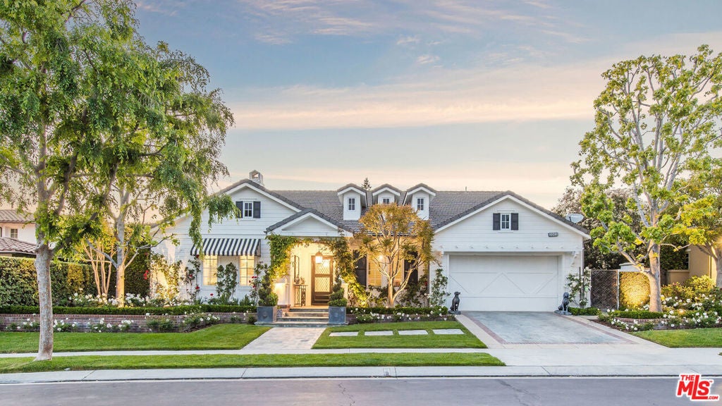 Photo of Listing #25537693