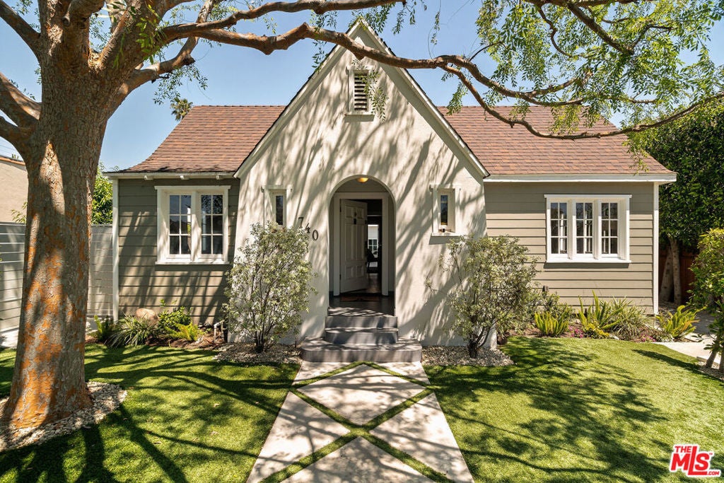 Photo of Listing #25536657