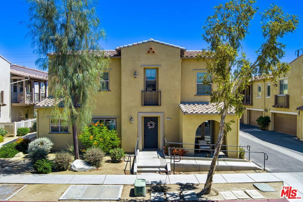 Photo of Listing #25537745