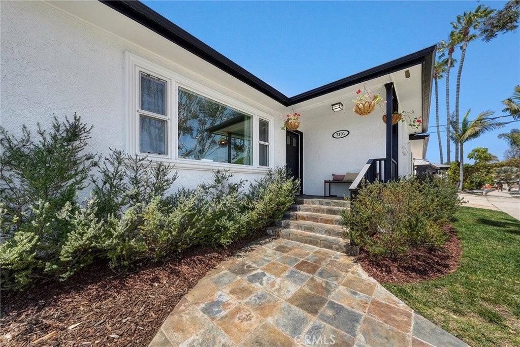 Photo of Listing #SB25105683