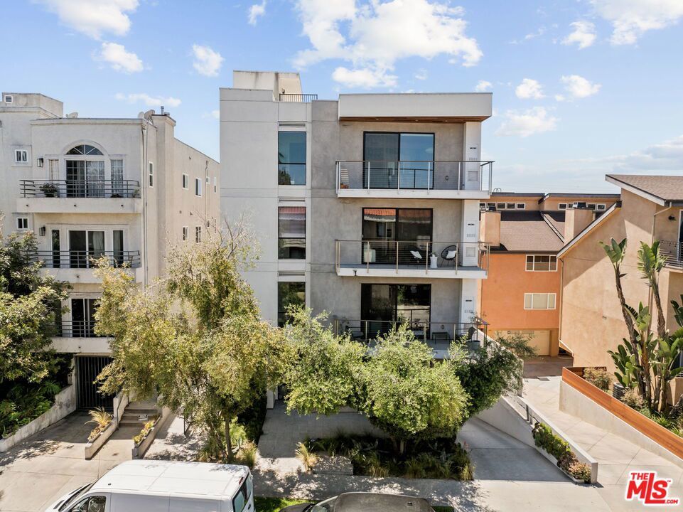 Photo of Listing #25537641