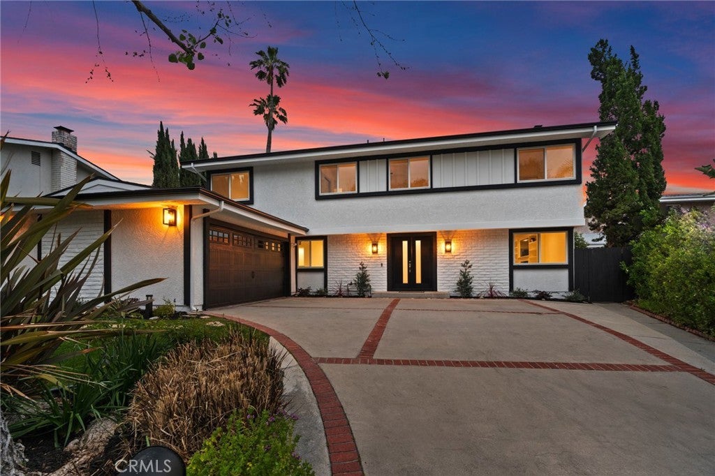 Photo of Listing #SR25105487