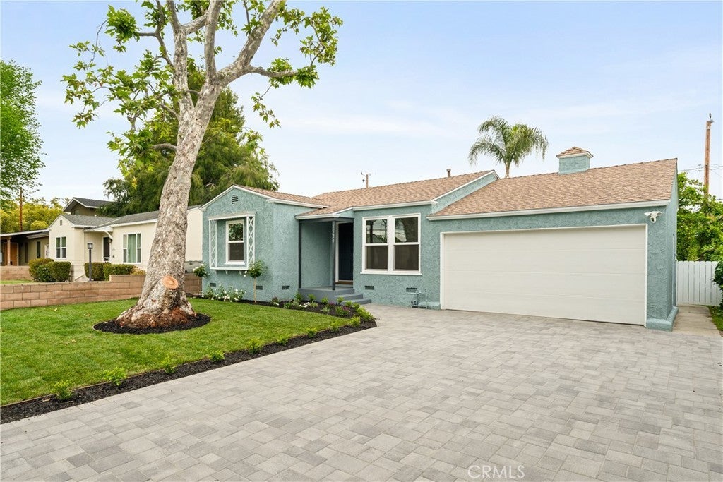 Photo of Listing #SR25097836