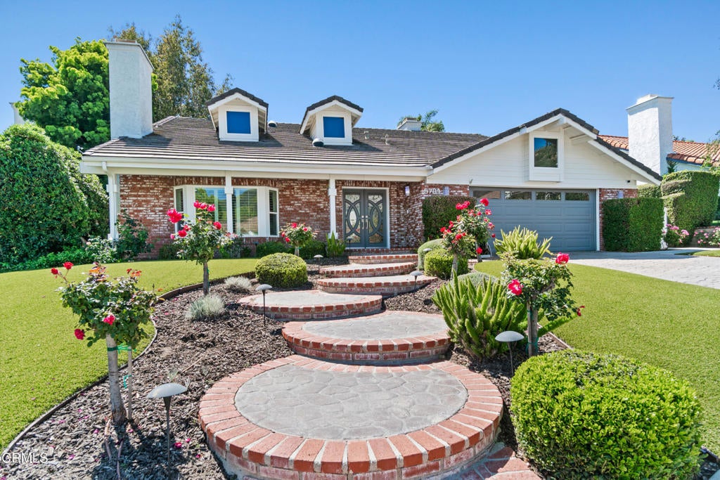 Photo of Listing #V1-29900