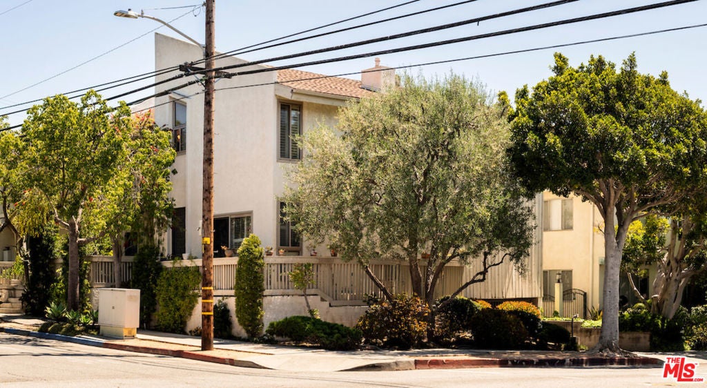 Photo of Listing #25537799