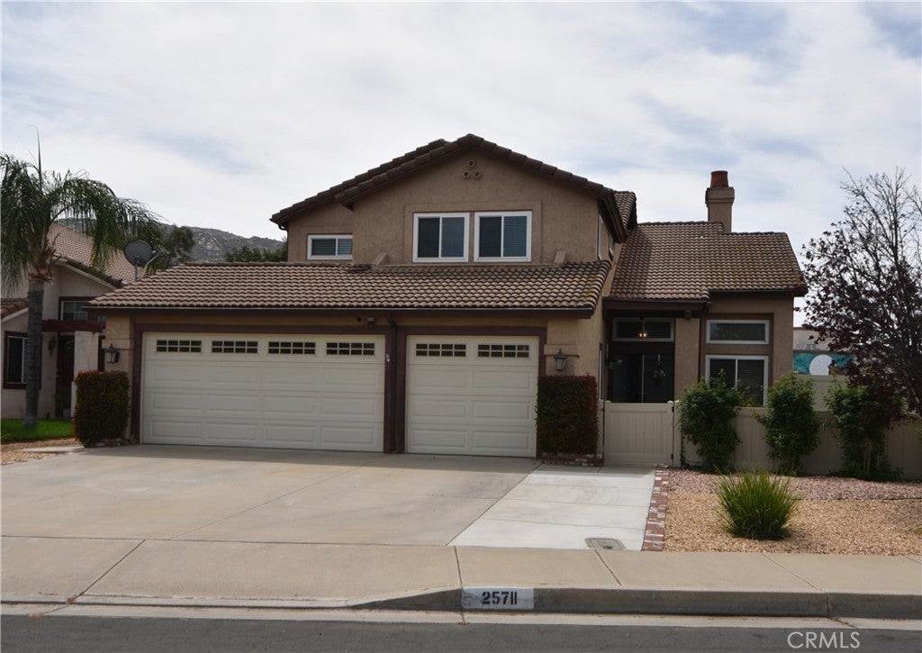 Photo of Listing #IV25106363