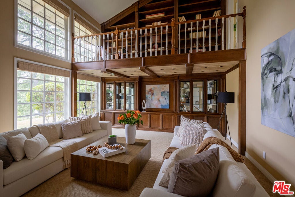 Photo of Listing #25538215