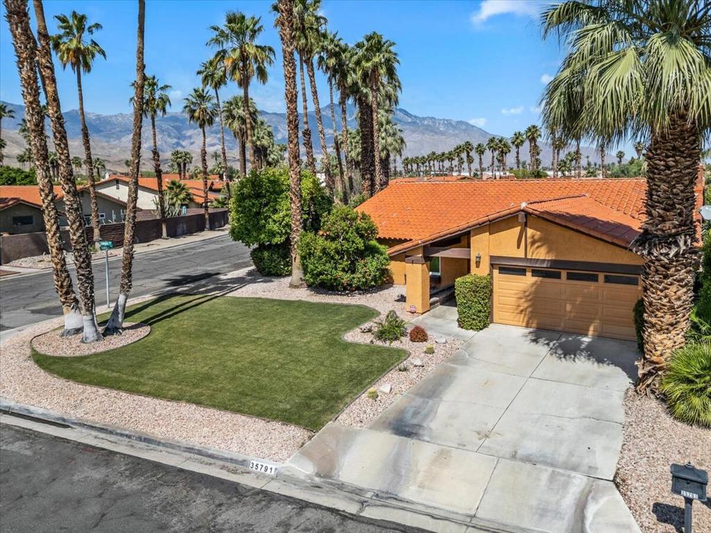 35791 Canada Cir Circle, Cathedral City