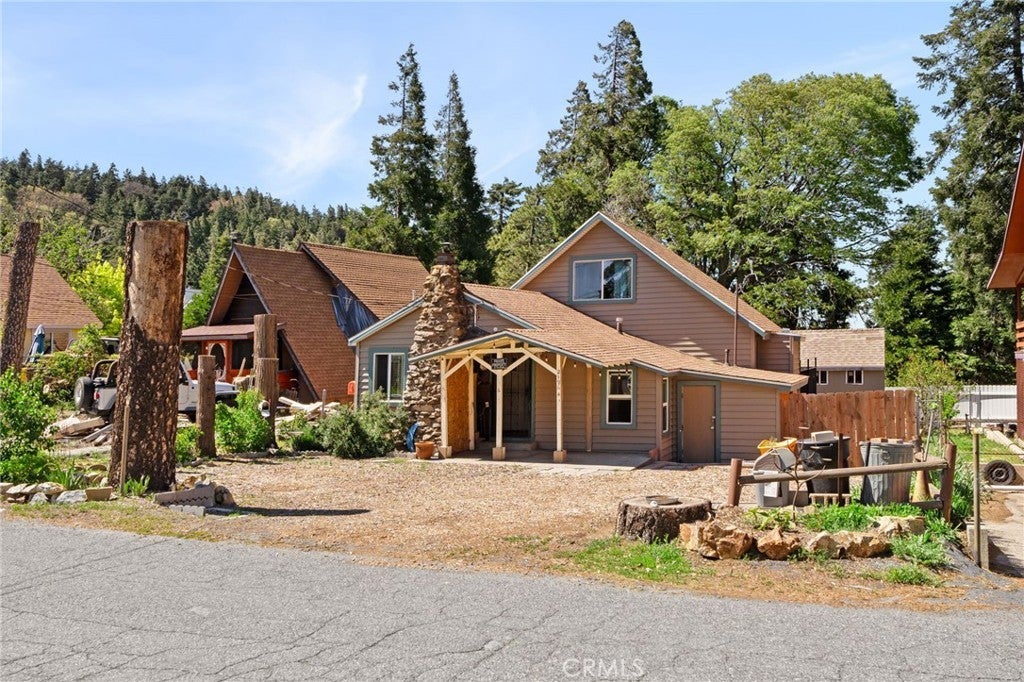 Photo of Listing #IV25106218