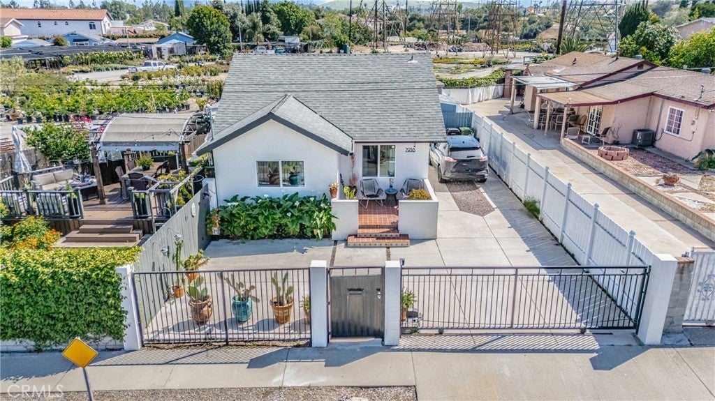 Photo of Listing #DW25106387