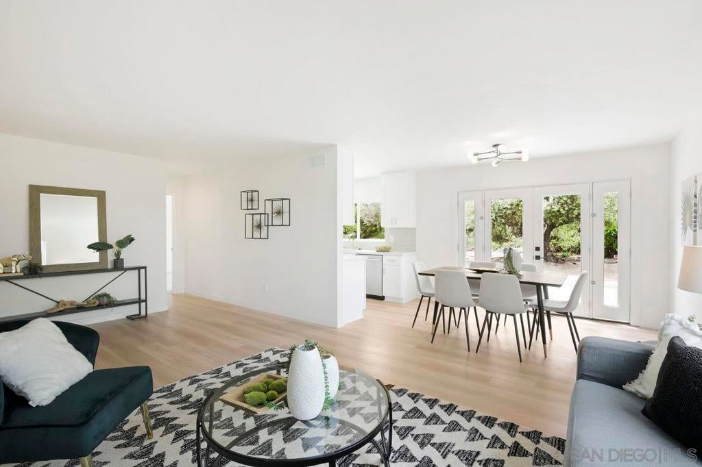 Photo of Listing #250027335SD