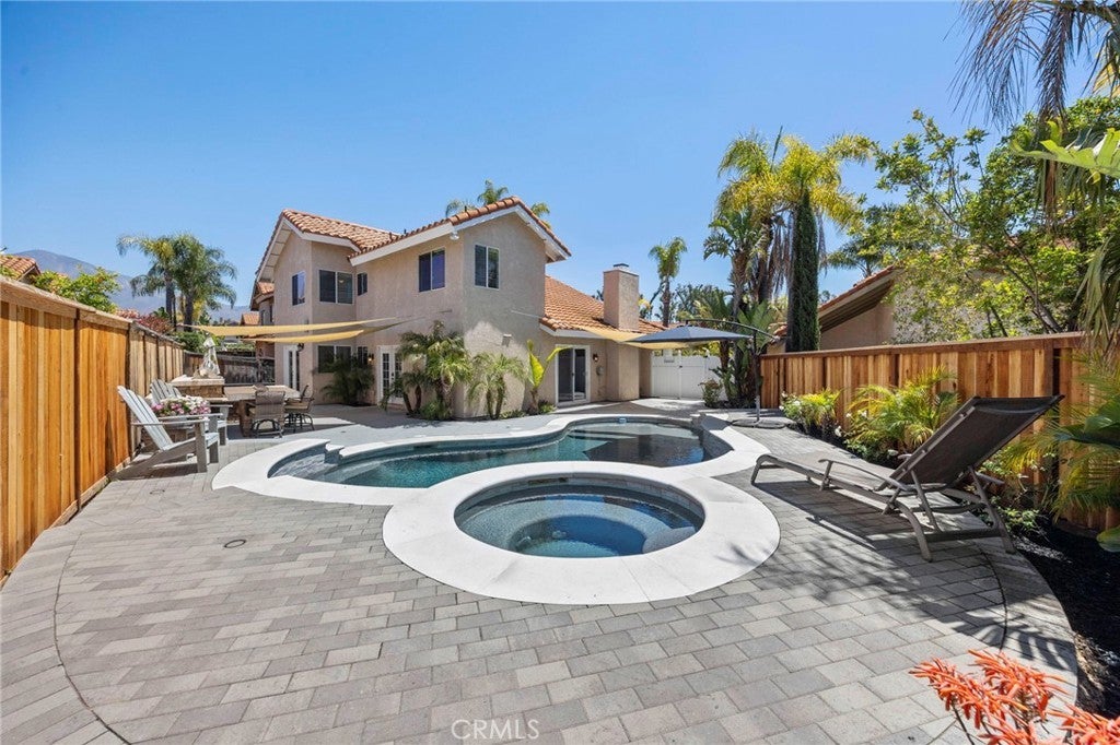 Photo of Listing #OC25105407