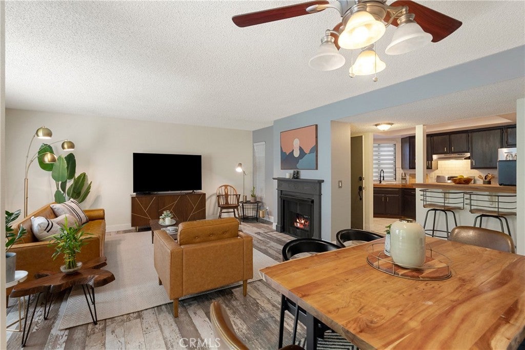 Photo of Listing #PW25105985