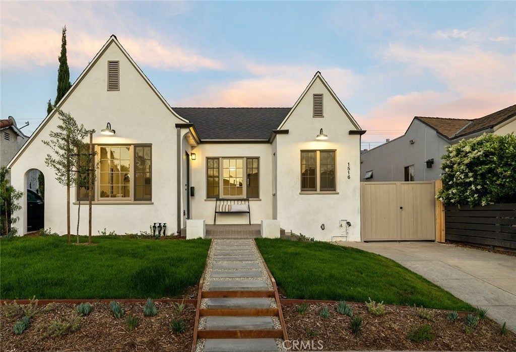 Photo of Listing #PW25106204