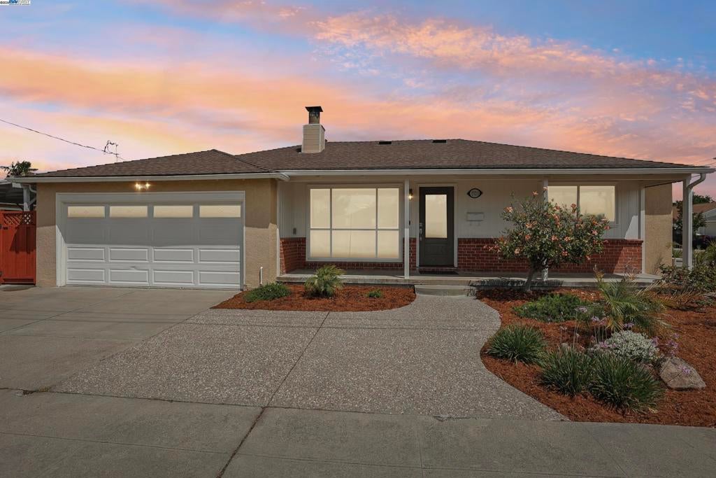 Photo of Listing #41097329