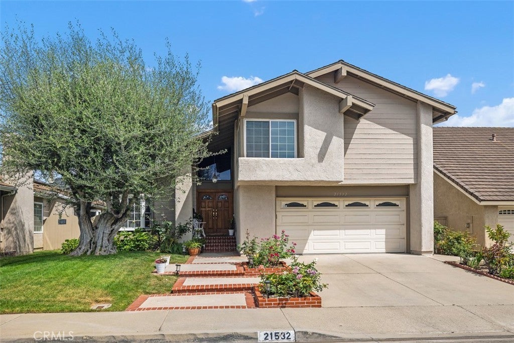 Photo of Listing #OC25106399