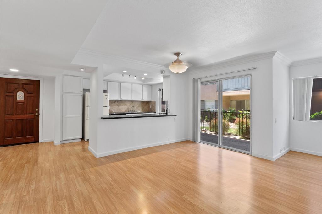 Photo of Listing #219130049DA