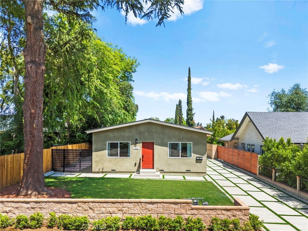 Photo of Listing #DW25106846