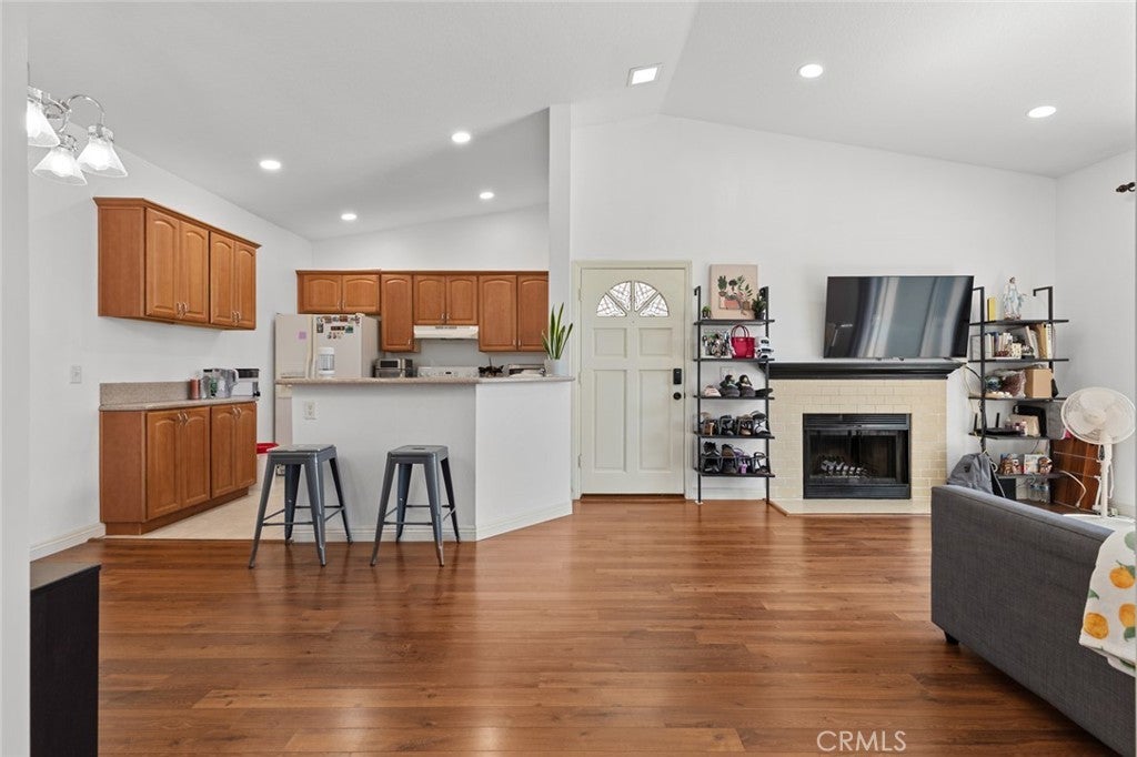 Photo of Listing #PW25104745