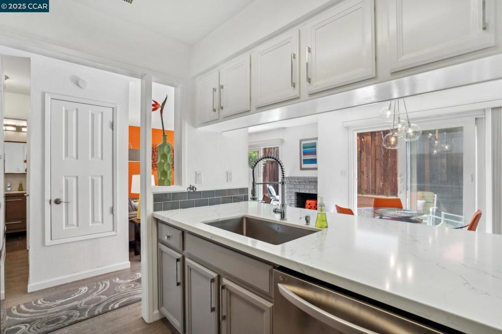 Photo of Listing #41097354