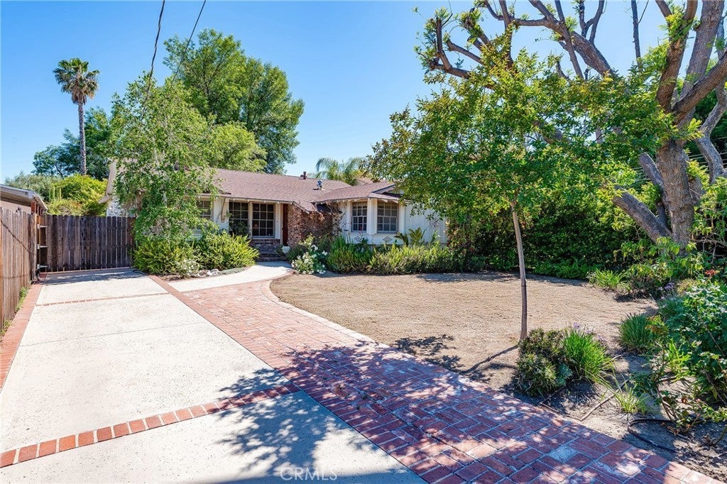 Photo of Listing #SR25106590