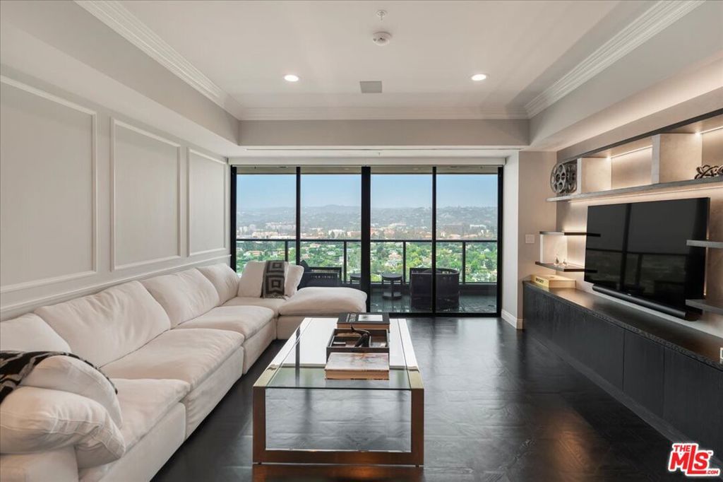 Photo of Listing #25528423