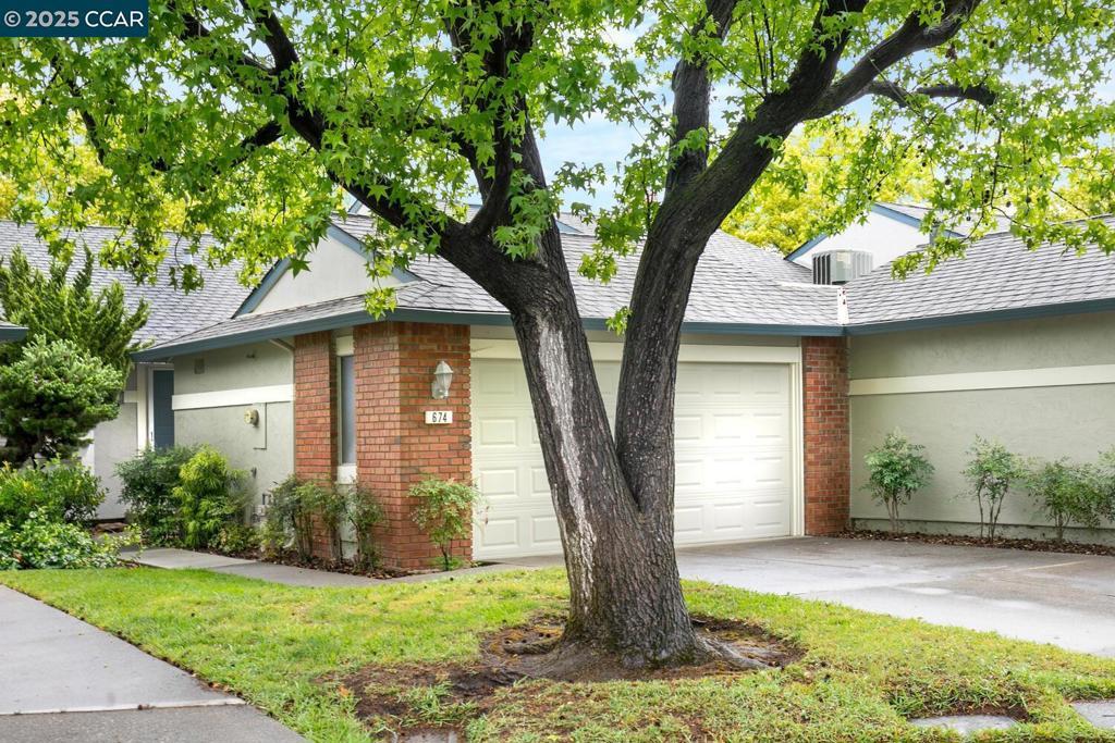 Photo of Listing #41097371