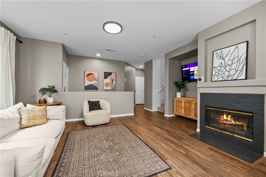 Photo of Listing #OC25106678