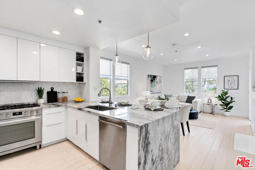 Photo of Listing #25538313