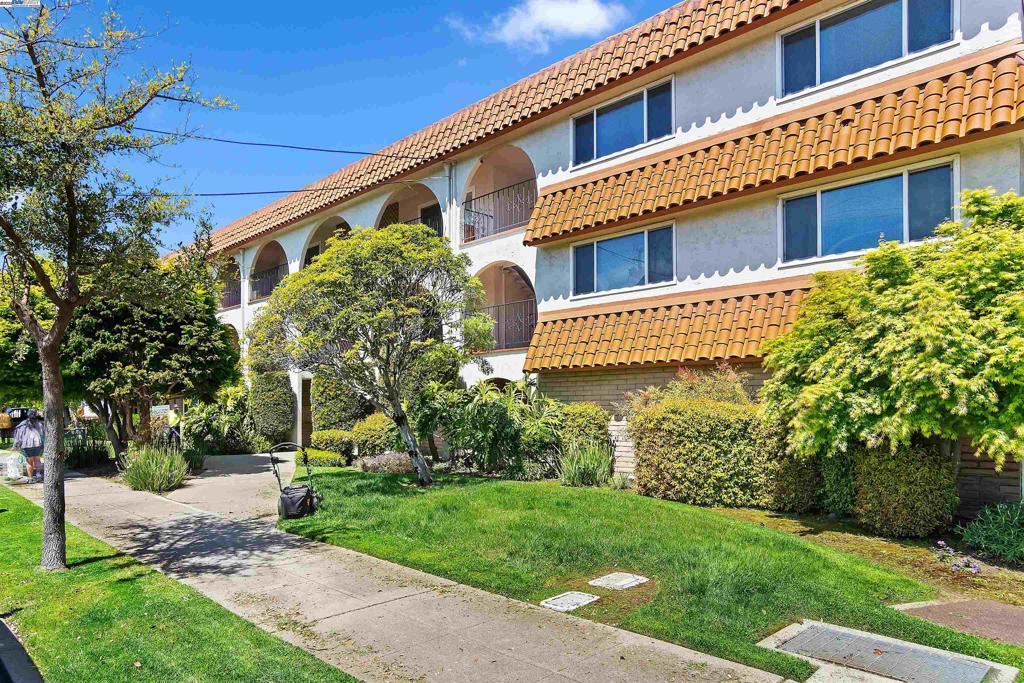 Photo of Listing #41097378