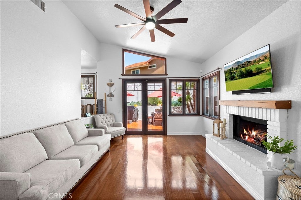 Photo of Listing #SW25106930