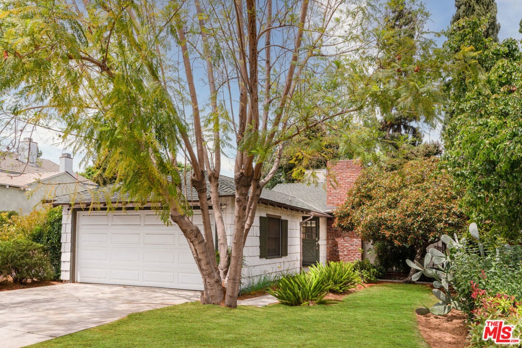 Photo of Listing #25538177