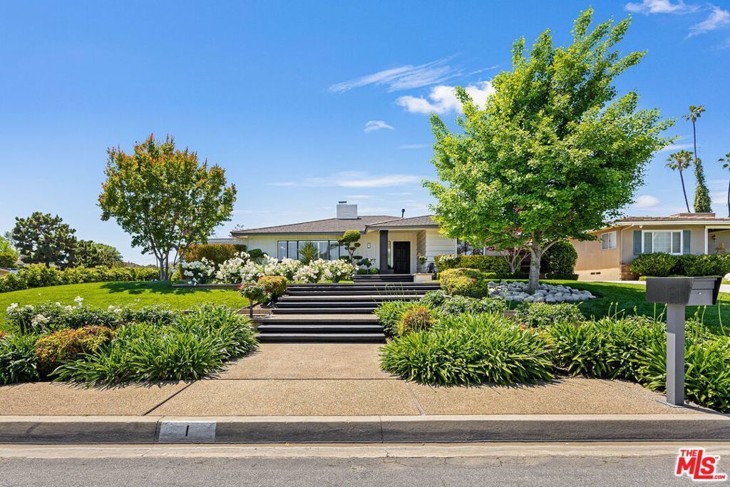 Photo of Listing #25537929