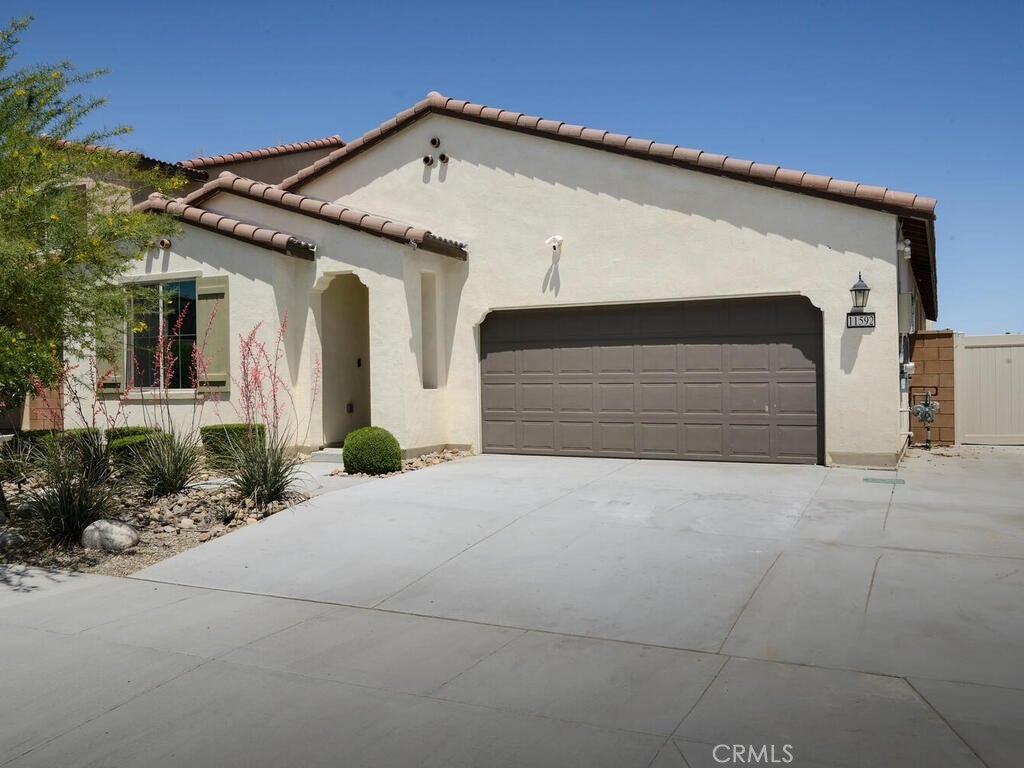 Photo of Listing #IV25107160