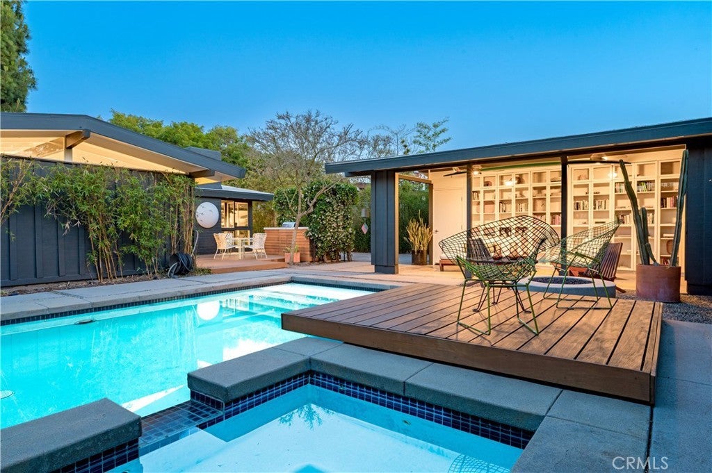 Photo of Listing #PW25105680