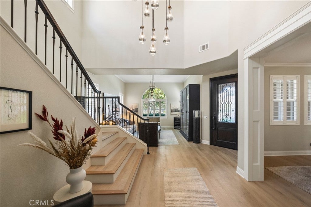 Photo of Listing #SW25105143