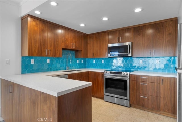 20 Merit Park Drive, Gardena.