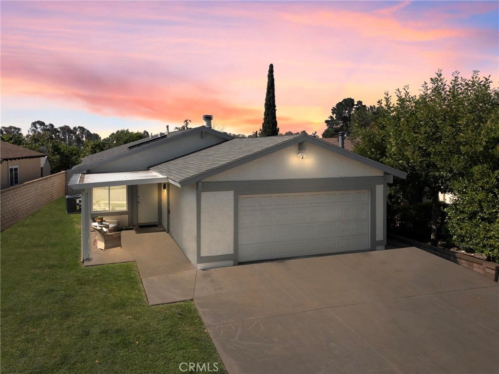 Photo of Listing #OC25102450