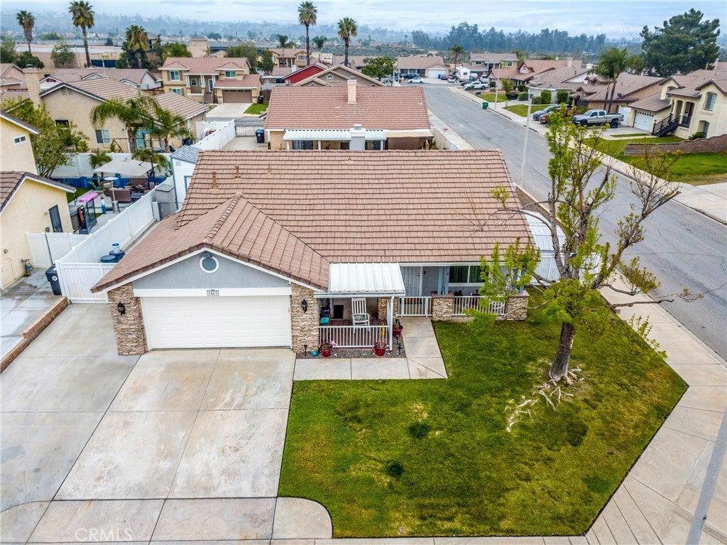 Photo of Listing #IV25099420