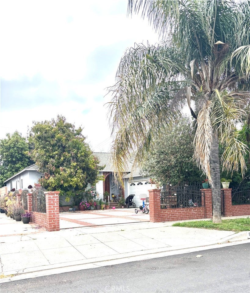 Photo of Listing #SR25107886