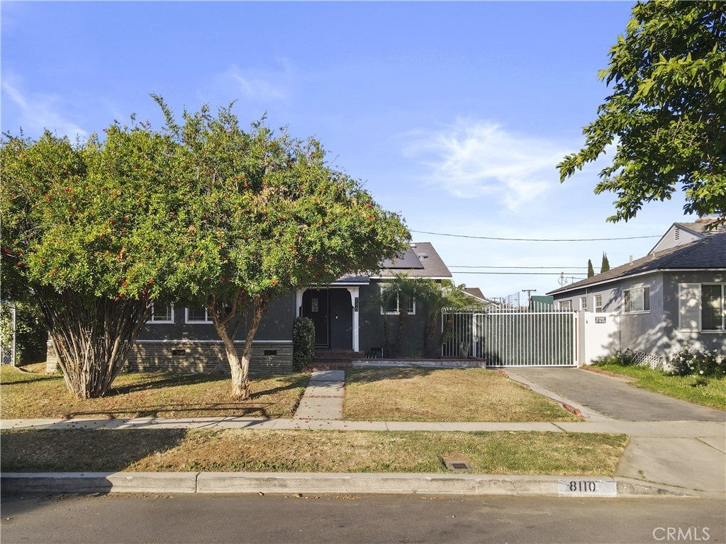 Photo of Listing #SR25107564