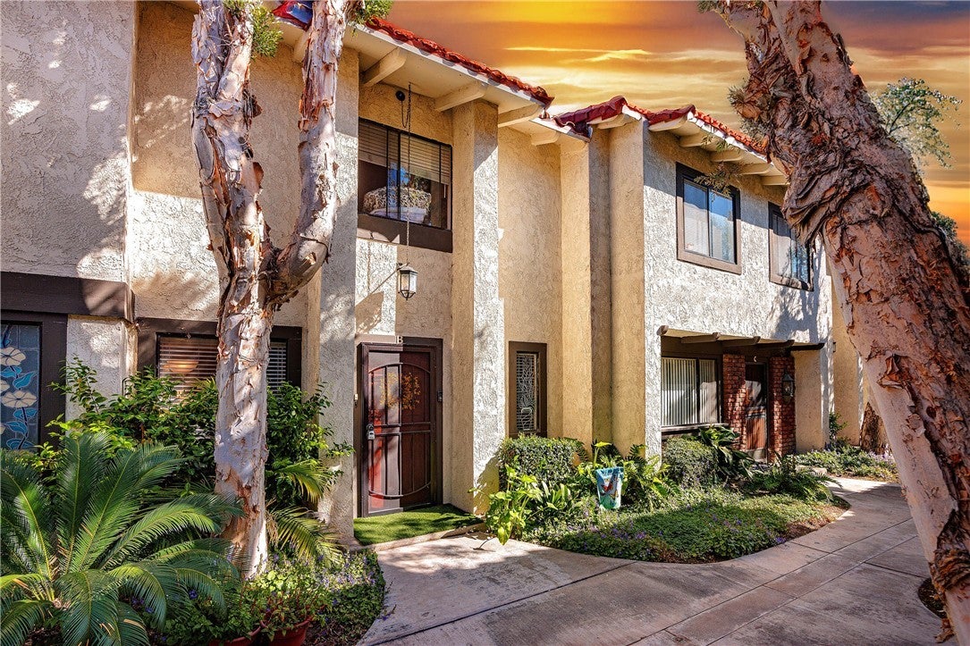 Photo of Listing #OC25090332