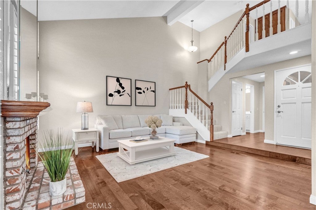 Photo of Listing #OC25101318