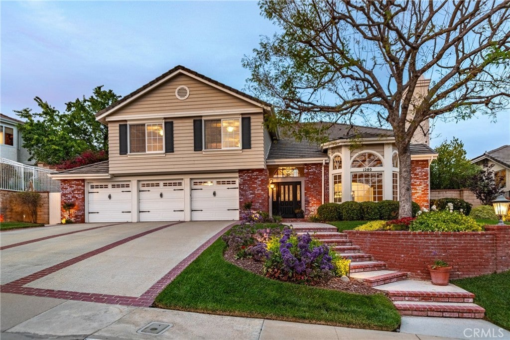 Photo of Listing #SR25099682