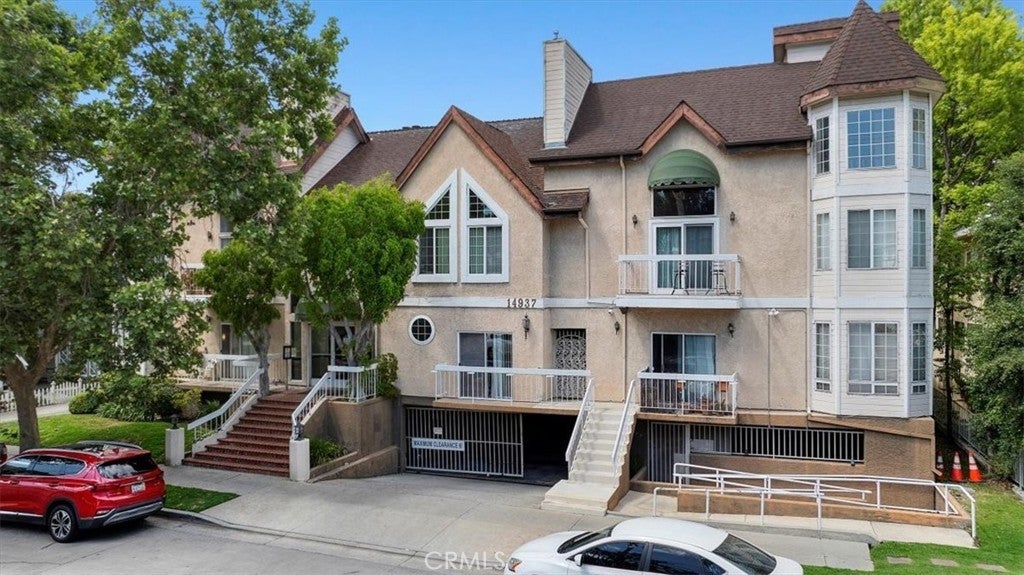 Photo of Listing #SR25102597