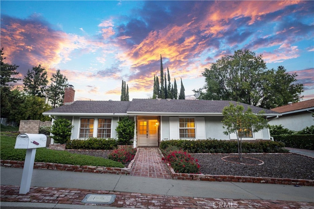 Photo of Listing #SR25107018