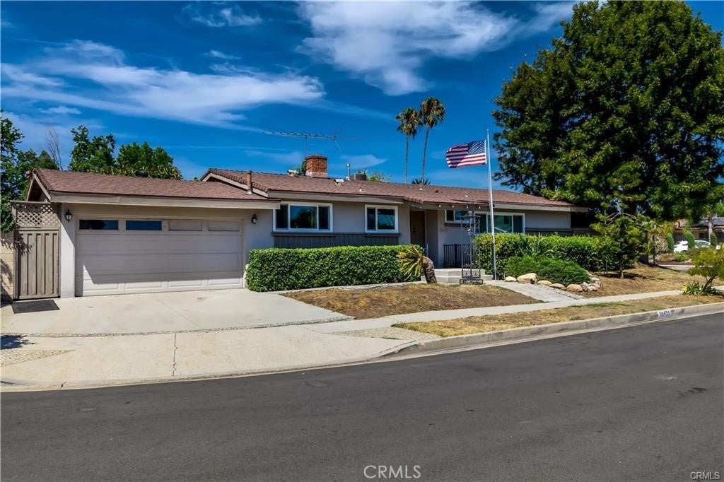 Photo of Listing #SR25105424