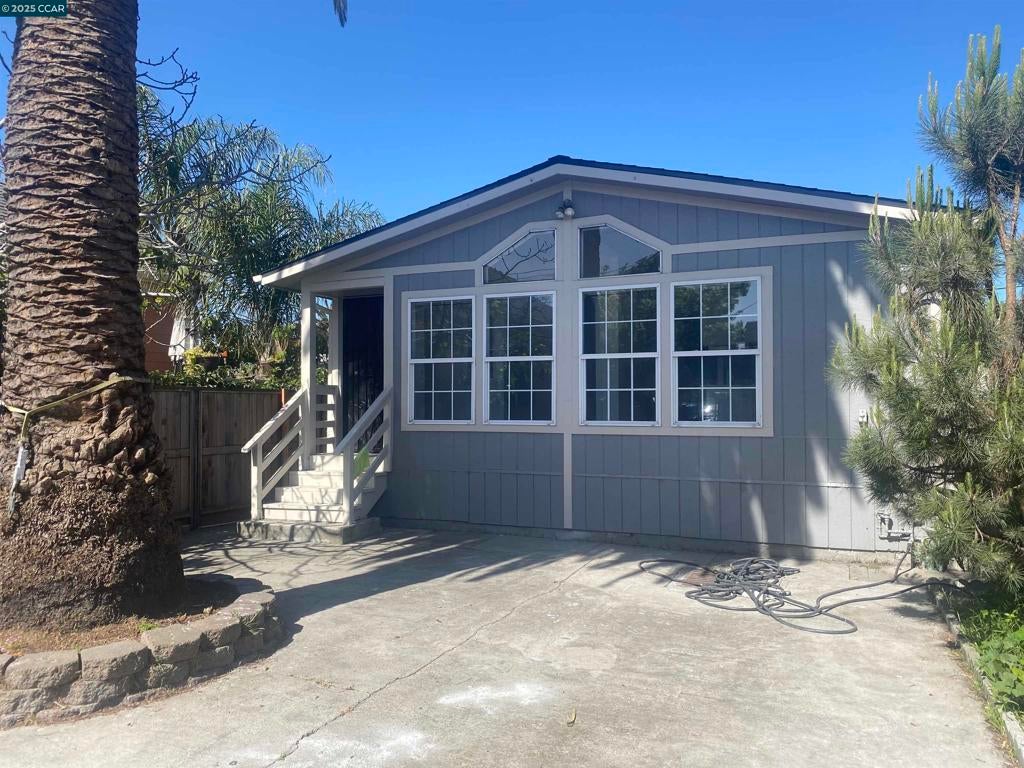 Photo of Listing #41097544